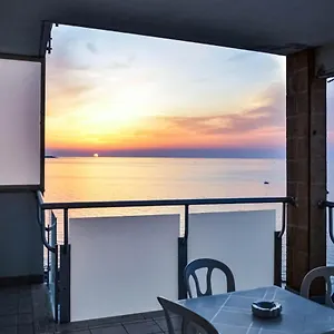 La Casa Al Faro , Bari Włochy